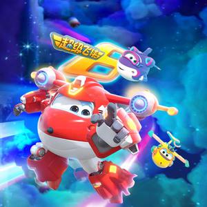 黑丝美女在床上做运动
